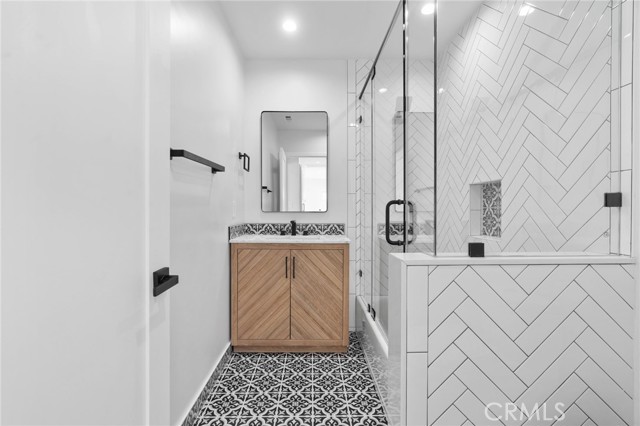 Detail Gallery Image 33 of 45 For 4641 W 130th St, Hawthorne,  CA 90250 - – Beds | – Baths