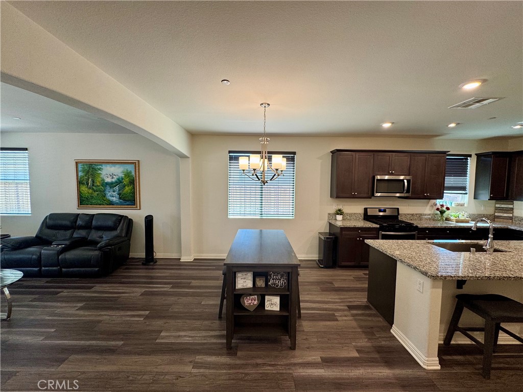 MLS #IV25219232 image #11