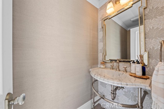 Detail Gallery Image 45 of 49 For 520 2nd St, Manhattan Beach,  CA 90266 - 4 Beds | 3 Baths