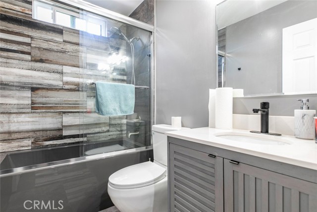17465 Tuscan Drive, Granada Hills CA: https://media.crmls.org/medias/f9f48b44-e3c0-424a-8f84-16864350511e.jpg