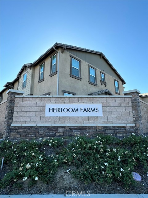 40247 Birchfield Drive, Temecula CA: https://media.crmls.org/medias/f9f48d52-f46d-4b53-bb1b-8ac1f3e65e1a.jpg