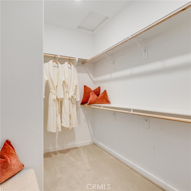 Detail Gallery Image 12 of 22 For 2721 E Amberley Privado, Ontario,  CA 91762 - 2 Beds | 2/1 Baths