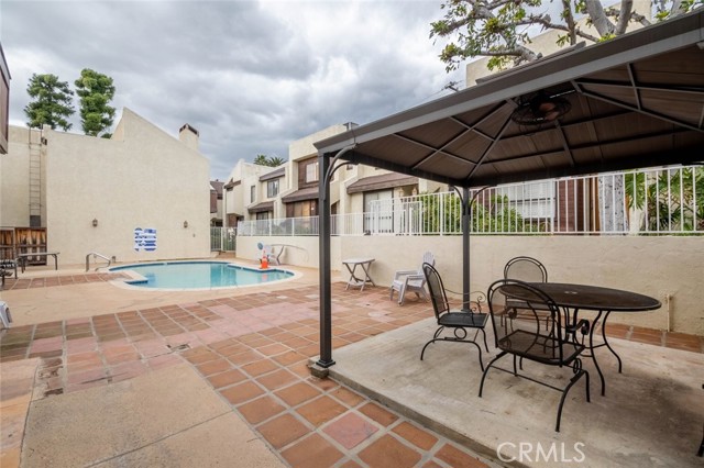 Detail Gallery Image 30 of 42 For 1244 Valley View Rd #129,  Glendale,  CA 91202 - 2 Beds | 2/1 Baths