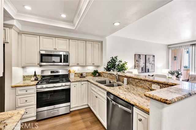 Detail Gallery Image 10 of 56 For 1203 Solvay Aisle, Irvine,  CA 92606 - 2 Beds | 2 Baths