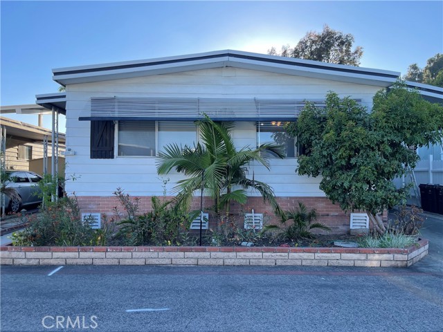 Detail Gallery Image 1 of 20 For 20701 Beach Bld #200,  Huntington Beach,  CA 92648 - 2 Beds | 2 Baths