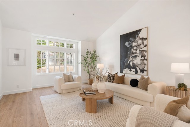 18571 Buena Vista Avenue, Yorba Linda CA: https://media.crmls.org/medias/f9f63198-1bc1-4e8e-8370-38a7babb57ed.jpg