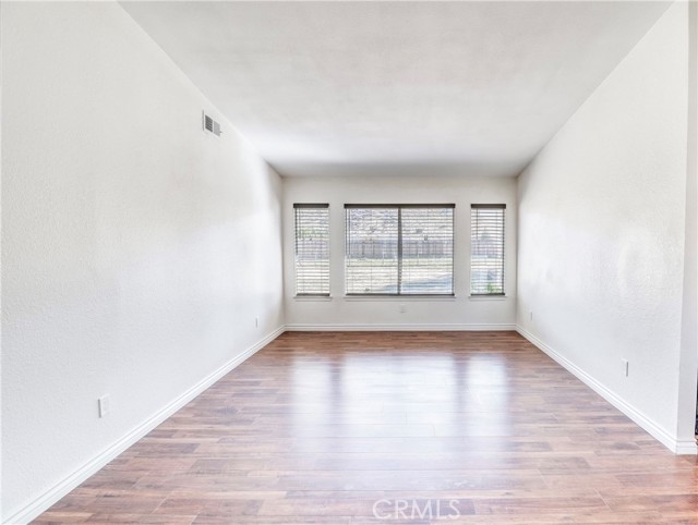 Detail Gallery Image 11 of 43 For 7855 Bangor Ave, Hesperia,  CA 92345 - 4 Beds | 2 Baths