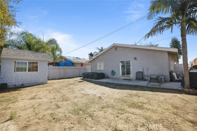 647 Muir Avenue, Pomona CA: https://media.crmls.org/medias/f9f7836d-14d4-4dbb-9f24-877ba9310b37.jpg