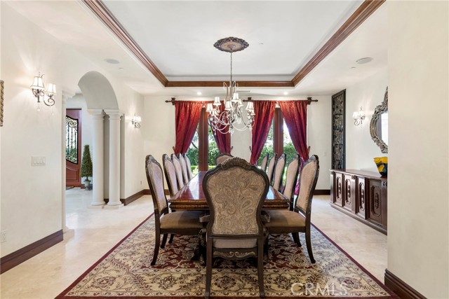 4141 Cambridge Road, La Canada Flintridge CA: https://media.crmls.org/medias/f9f7b7a1-b876-4170-95e1-97fc031c186e.jpg