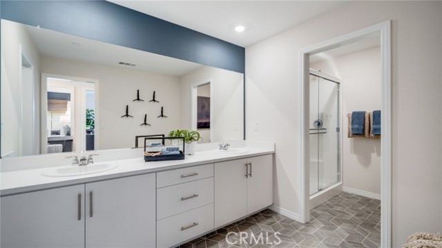 Detail Gallery Image 6 of 25 For 2392 Peach Tree Ln, Perris,  CA 92570 - 5 Beds | 3/1 Baths