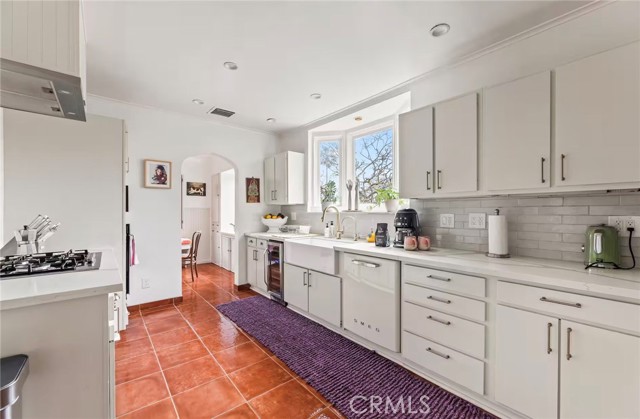 Detail Gallery Image 6 of 43 For 3364 Bennett, Los Angeles,  CA 90068 - 3 Beds | 3 Baths