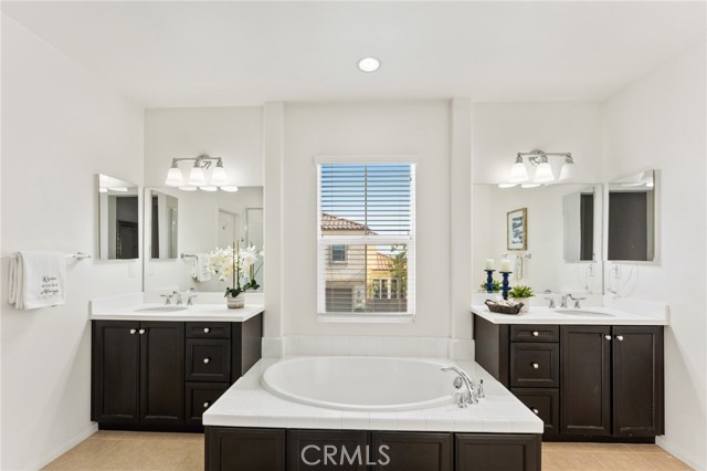 Detail Gallery Image 27 of 58 For 2974 E Walking Beam Pl, Brea,  CA 92821 - 4 Beds | 3 Baths