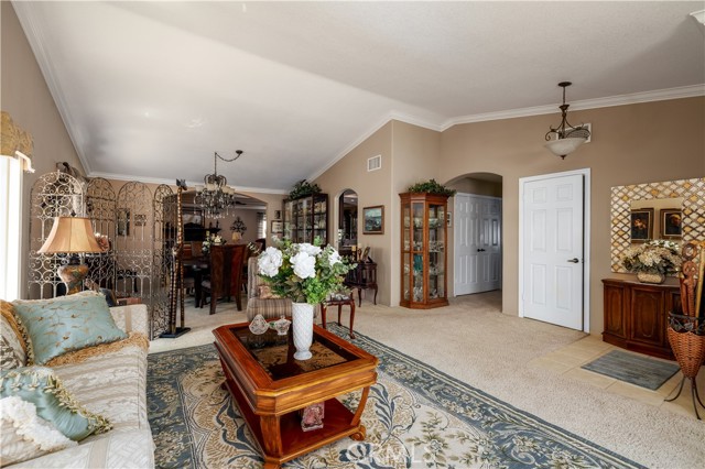23849 Canyon Lake N Drive, Canyon Lake CA: https://media.crmls.org/medias/f9f84b20-e449-4ae2-81d4-206b168956d7.jpg