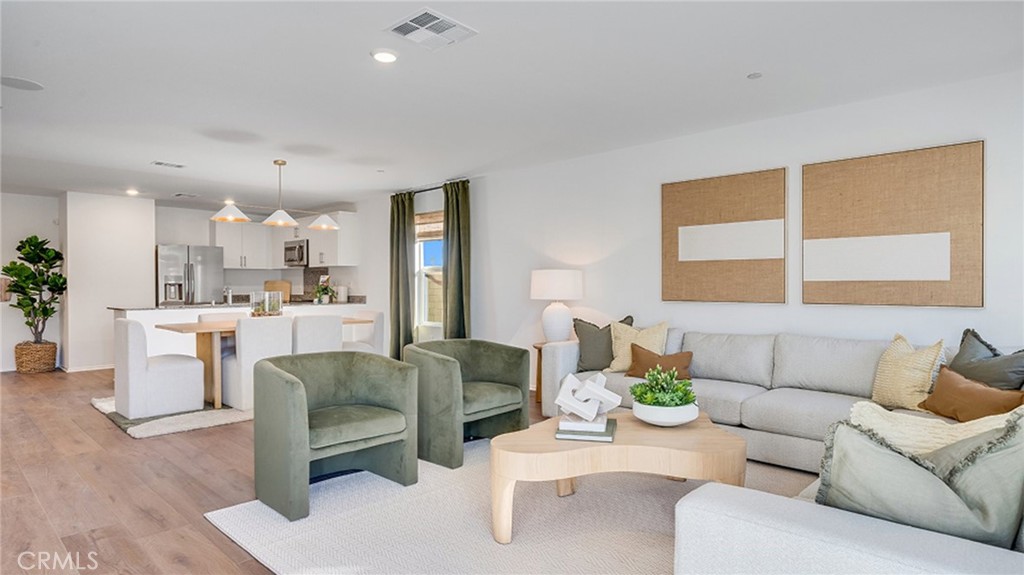 14329 Pepperdine Street