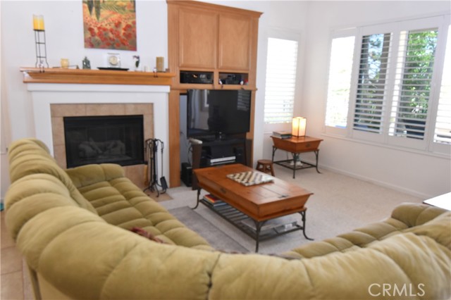 24578 Littlehorn Drive, Corona CA: https://media.crmls.org/medias/f9f8e5e8-bacb-43a9-9bd1-811a2ebc1bd3.jpg