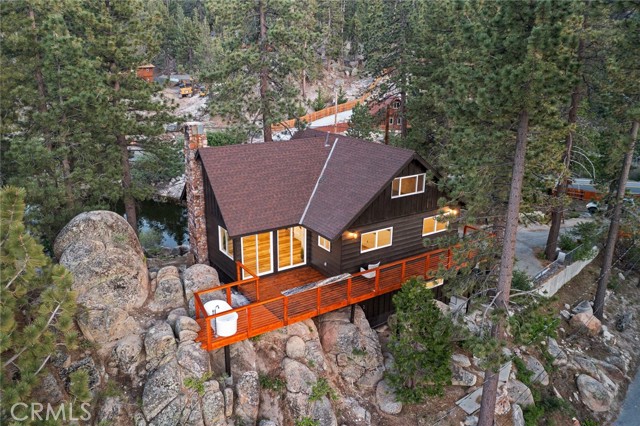 Detail Gallery Image 8 of 71 For 827 Penninsula, Big Bear Lake,  CA 92315 - 3 Beds | 2 Baths