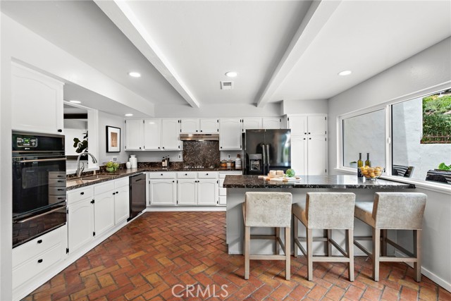 Detail Gallery Image 22 of 75 For 23293 Pompeii Dr, Dana Point,  CA 92629 - 3 Beds | 2/1 Baths