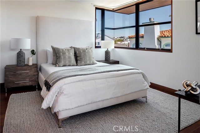 Detail Gallery Image 20 of 45 For 732 the Strand, Hermosa Beach,  CA 90254 - 3 Beds | 3/1 Baths