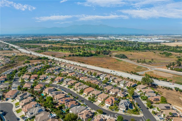 17289 Eastview Drive, Chino Hills CA: https://media.crmls.org/medias/f9f9aad3-8864-4661-9d2b-cd63471c73d8.jpg
