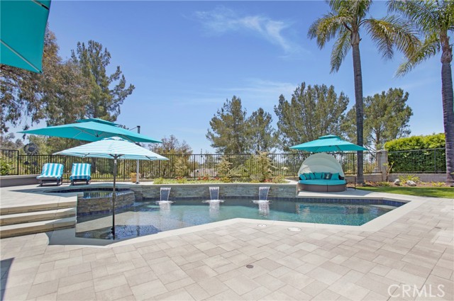 32052 WEEPING WILLOW Street, Rancho Santa Margarita CA: https://media.crmls.org/medias/f9fa21c8-043c-4df1-87c8-932957293ea9.jpg