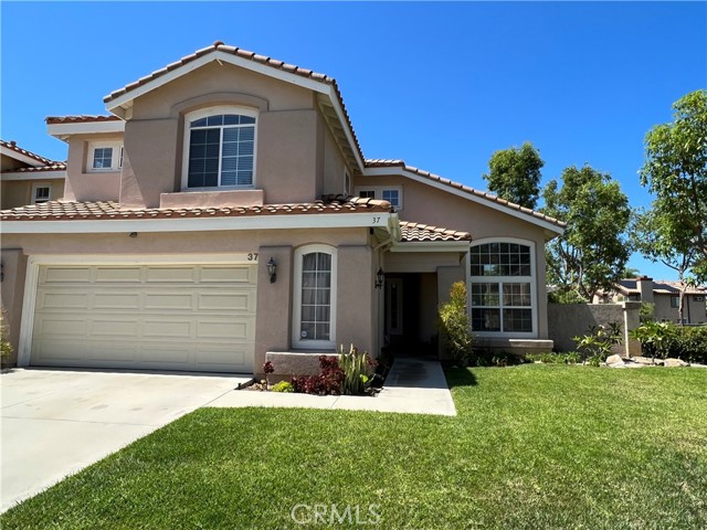 Detail Gallery Image 1 of 28 For 37 via Gatillo, Rancho Santa Margarita,  CA 92688 - 3 Beds | 2/1 Baths