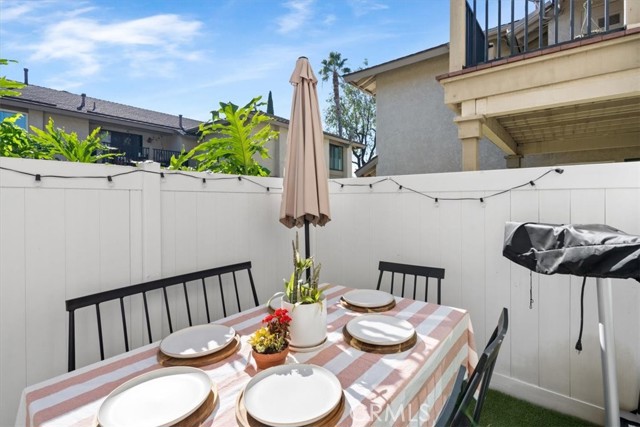 16873 Donwest, Tustin CA: https://media.crmls.org/medias/f9fbeb0c-65e3-4217-a035-5cc7937619b1.jpg