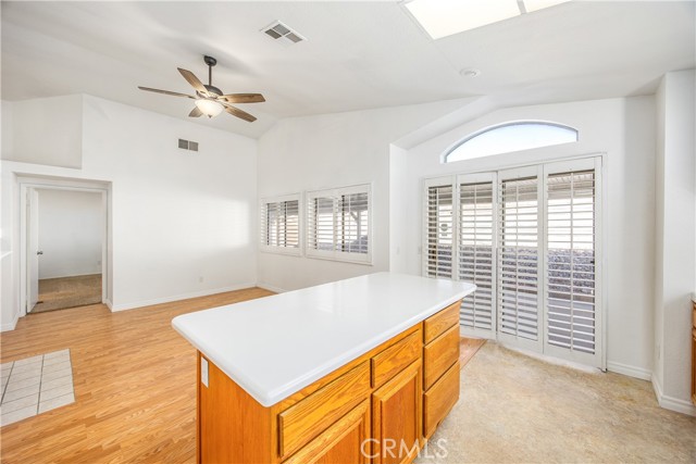 10650 Bel Air Drive, Cherry Valley CA: https://media.crmls.org/medias/f9fc2667-6f65-415d-a874-daee62fa1ee2.jpg