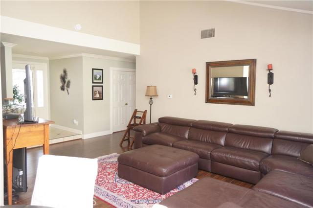 322 Dover Avenue, Brea CA: https://media.crmls.org/medias/f9fc350c-f815-4a3c-b9a1-6c4a72f1f400.jpg