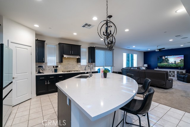 Detail Gallery Image 4 of 55 For 28819 Callisto Ct, Menifee,  CA 92586 - 6 Beds | 4 Baths