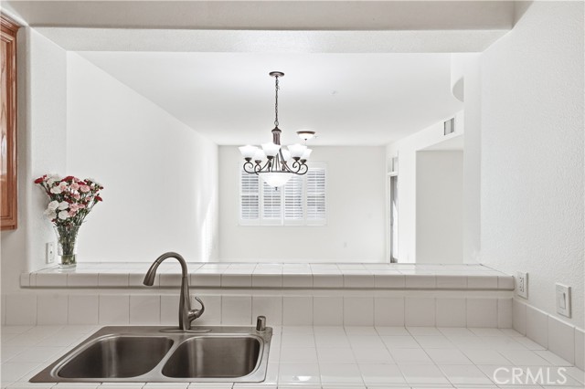 2605 Sepulveda Boulevard, Torrance CA: https://media.crmls.org/medias/f9fca0c4-4aa6-4193-b9ac-7b015aa335c4.jpg