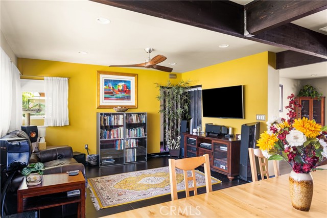 1006 W Pioneer Drive, Anaheim CA: https://media.crmls.org/medias/f9fd29e0-f07d-476a-a249-32dd59a8168d.jpg