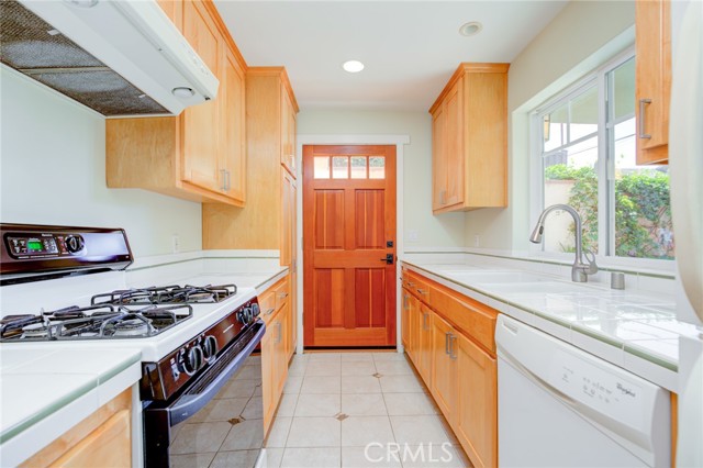 1219 Irena Avenue, Redondo Beach, California 90277, 5 Bedrooms Bedrooms, ,5 BathroomsBathrooms,Residential,Sold,Irena,SB21226617