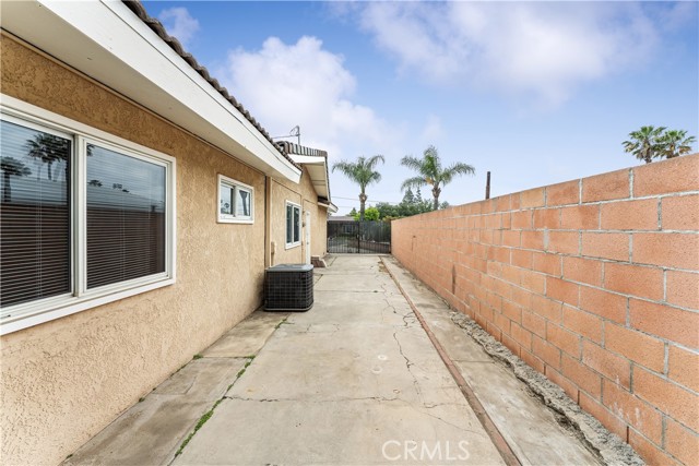 Detail Gallery Image 22 of 25 For 17556 Pinedale Ave, Fontana,  CA 92335 - 3 Beds | 1/1 Baths