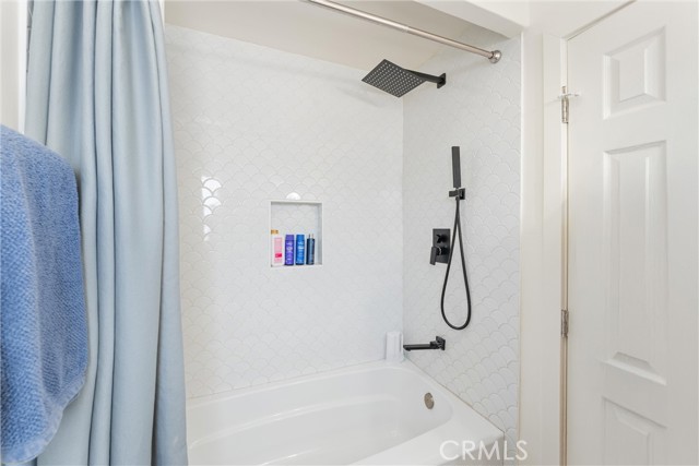 2912 Covina Street, Los Angeles CA: https://media.crmls.org/medias/f9ffa7b8-fee5-46ee-9138-1d6bba90f700.jpg