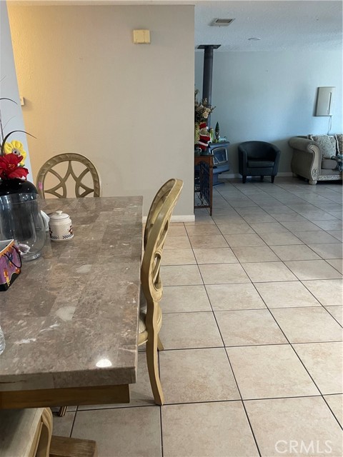 Detail Gallery Image 22 of 37 For 14327 Rodeo Dr, Victorville,  CA 92395 - 5 Beds | 3 Baths