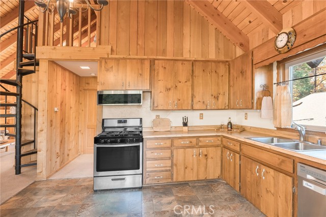 Detail Gallery Image 27 of 57 For 1200 Minton Dr, Big Bear City,  CA 92314 - 3 Beds | 2 Baths