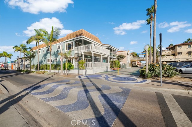 Detail Gallery Image 10 of 56 For 700 E Oceanfront, Newport Beach,  CA 92661 - – Beds | – Baths