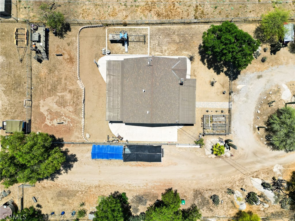https://media.crmls.org/medias/fa005f92-cb0b-4252-ae0d-a4ae3da1f596.jpg?preset=X-Large