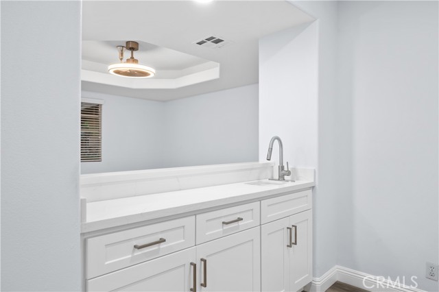 4259 Fulton Avenue, Sherman Oaks CA: https://media.crmls.org/medias/fa01ec45-4b85-40e4-9393-35715575619c.jpg