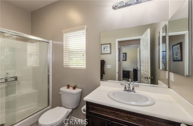 216 Colonial Drive, Calimesa CA: https://media.crmls.org/medias/fa03f054-a6d4-4c57-944d-23c1cf612c34.jpg