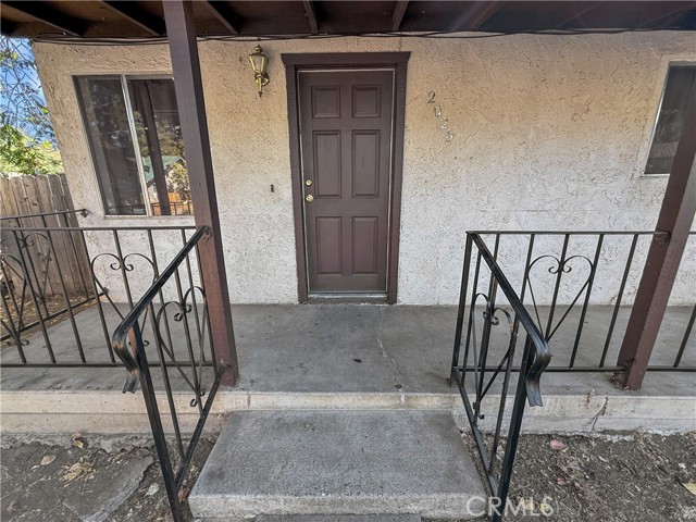 Detail Gallery Image 4 of 37 For 2025 Gray St, Oroville,  CA 95965 - 2 Beds | 2 Baths