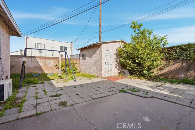 Detail Gallery Image 32 of 33 For 12318 Halo, Lynwood,  CA 90262 - 3 Beds | 2 Baths