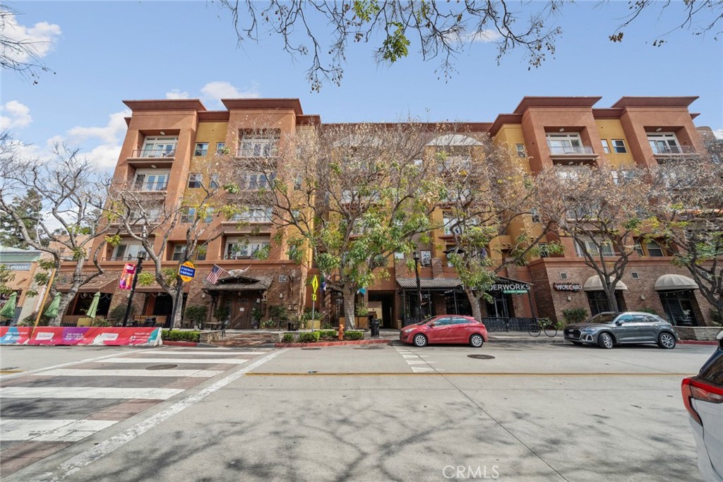 150 S San Fernando Boulevard 107, Burbank, CA 91502