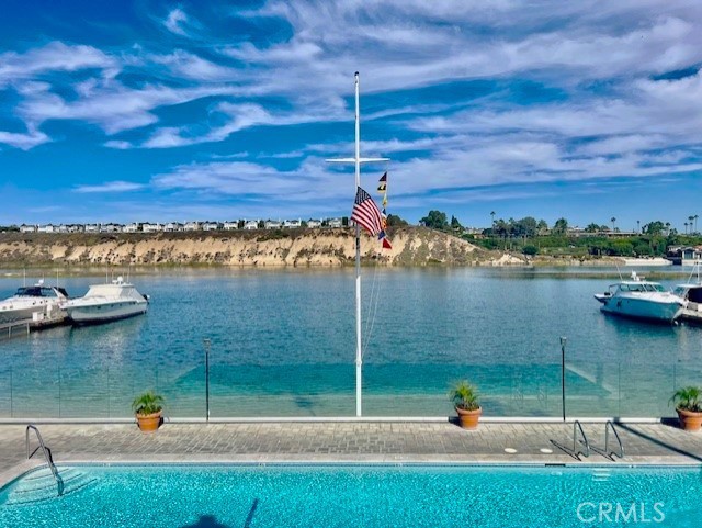 Detail Gallery Image 22 of 28 For 265 Mayflower, Newport Beach,  CA 92660 - 2 Beds | 2 Baths