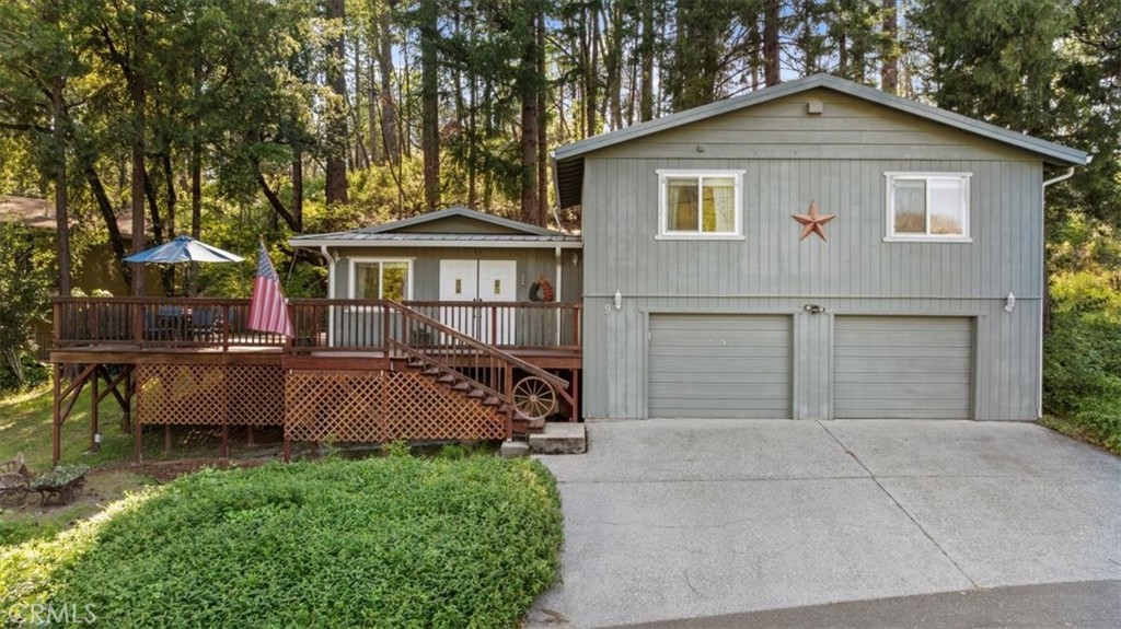 9 Apple Hill Circle