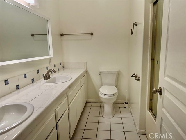 Detail Gallery Image 21 of 26 For 18930 Sherman Way #17,  Reseda,  CA 91335 - 4 Beds | 3 Baths
