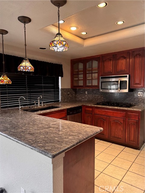 Detail Gallery Image 4 of 12 For 21396 Lilium Ct, Moreno Valley,  CA 92557 - 4 Beds | 3 Baths