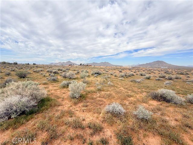 Detail Gallery Image 6 of 7 For 3 Carmel, Apple Valley,  CA 92307 - – Beds | – Baths