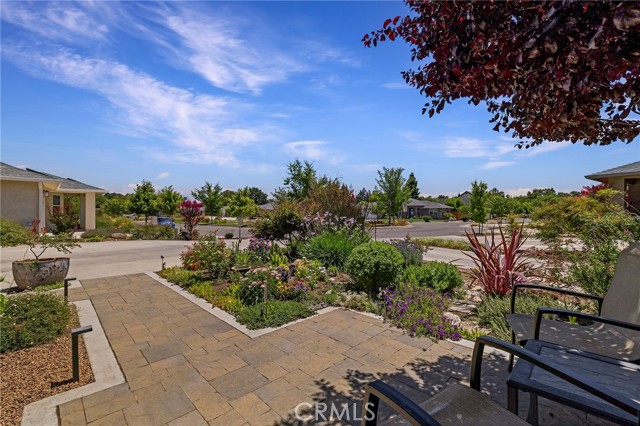 10 Harmony Park Circle, Chico CA: https://media.crmls.org/medias/fa08f0ca-6d6a-48ac-b4f3-9b457670a783.jpg