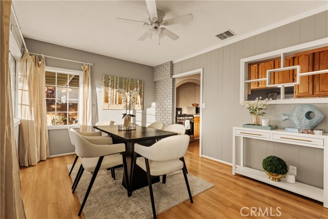 Detail Gallery Image 5 of 27 For 1640 N Lincoln St, Burbank,  CA 91506 - 4 Beds | 2 Baths